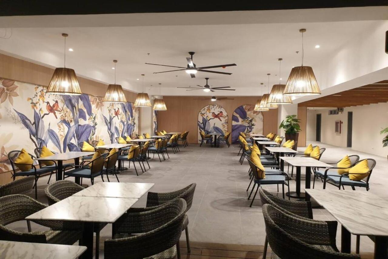 Bayfront Hotel Cebu Capitol Site Экстерьер фото